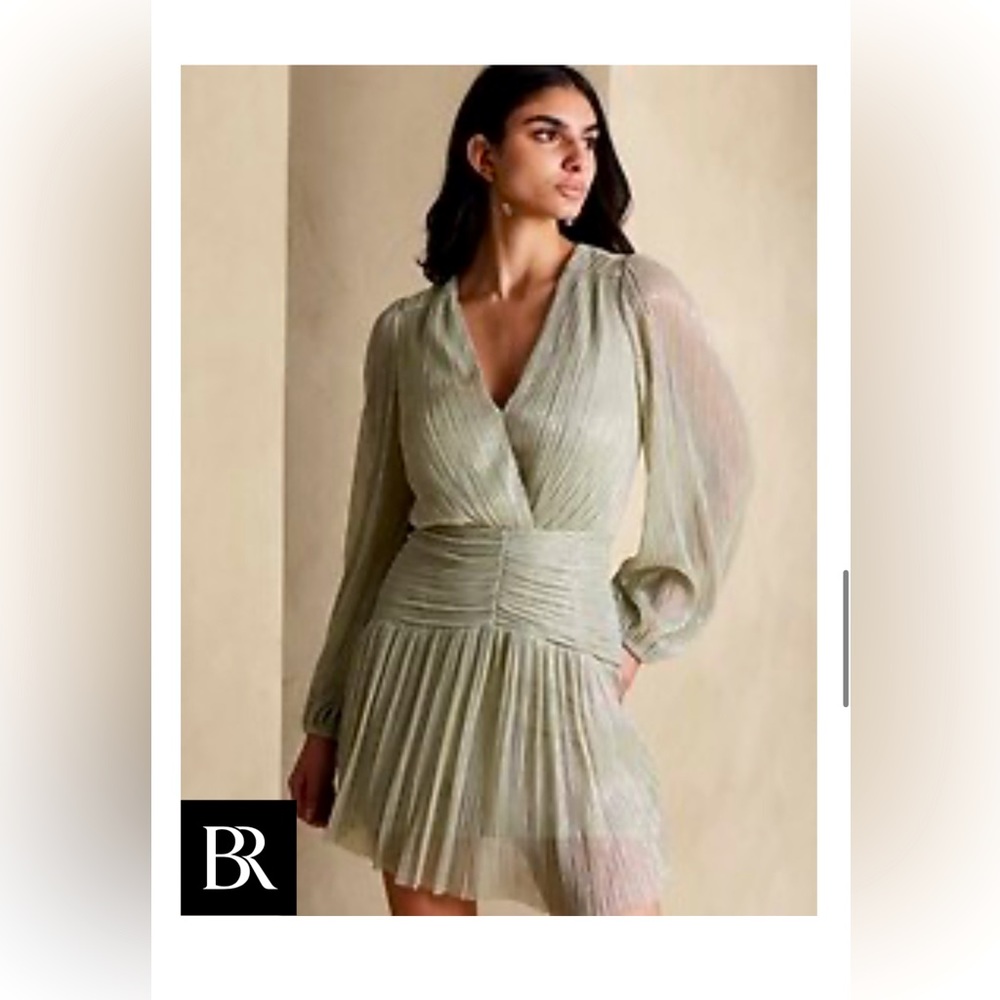 BANANA REPUBLIC DRESS- size 6 Worn once for a wedding.